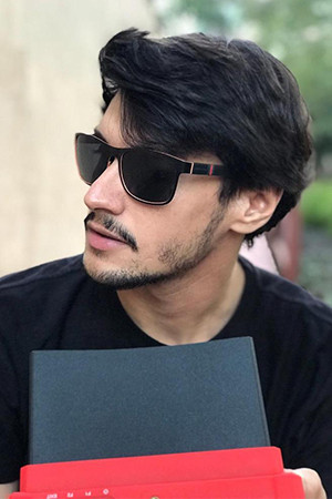 Photo of Luan Moreno from the Latest Netflix gallery