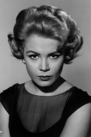 Sandra Dee photo