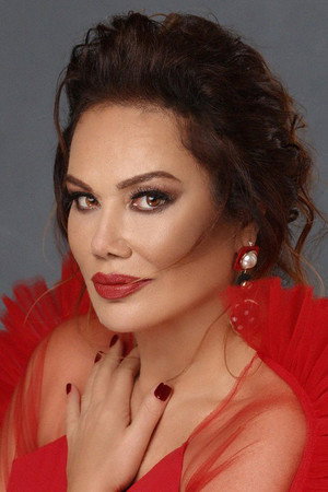 Photo of Nazan Şoray from the Latest Netflix gallery