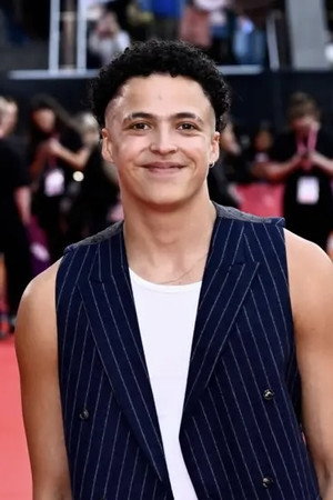 Photo of Lee Braithwaite from the Latest Netflix gallery