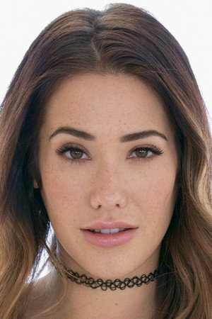 Photo of Eva Lovia from the Latest Netflix gallery