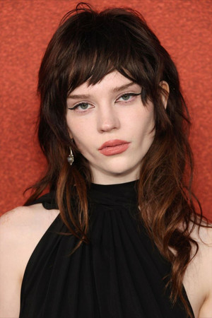 Sophie Thatcher photo