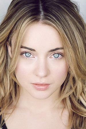 Photo of Hannah Kasulka from the Latest Netflix gallery