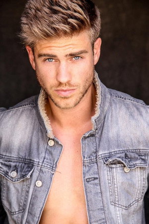 Photo of Adrián Pedraja from the Latest Netflix gallery