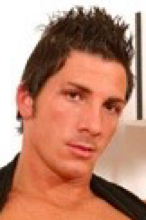 Photo of Oscar Blanco from the Latest Netflix gallery