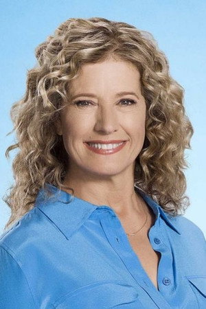 Nancy Travis photo