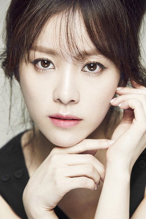 Han Ji-min photo