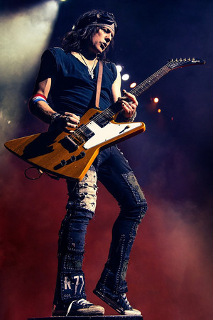 Photo of Ryan Roxie from the Latest Netflix gallery