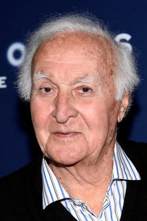 Robert Loggia photo