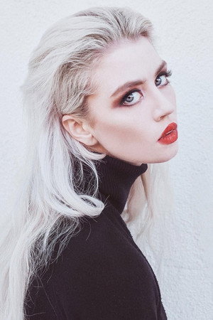 Photo of Allison Harvard from the Latest Netflix gallery