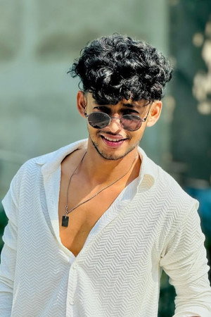Photo of Akash Hota from the Latest Netflix gallery