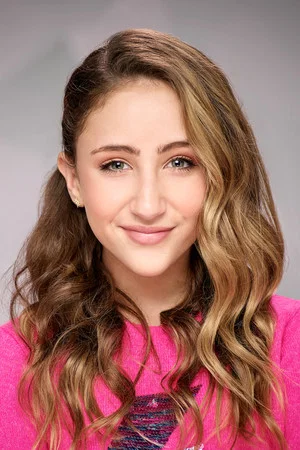 Photo of Ava Kolker from the Latest Netflix gallery