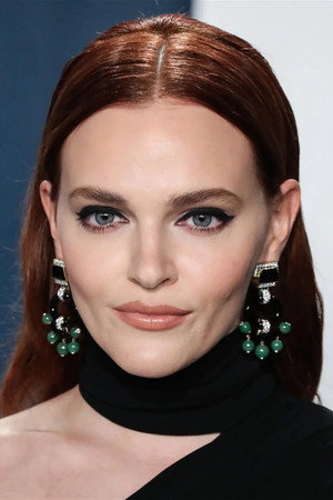 Madeline Brewer photo