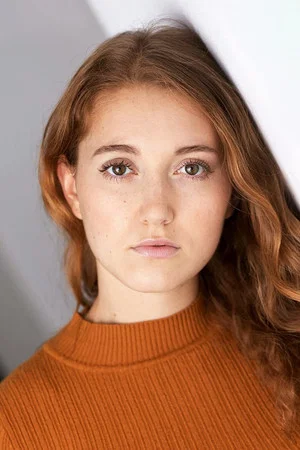 Photo of Sarah Sawyer from the Latest Netflix gallery