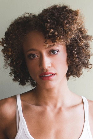 Photo of Sydney Cole Alexander from the Latest Netflix gallery