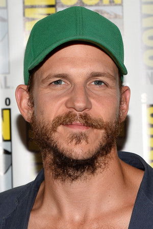 Gustaf Skarsgård photo