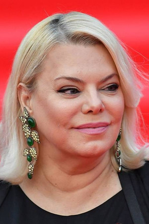 Yana Poplavskaya photo