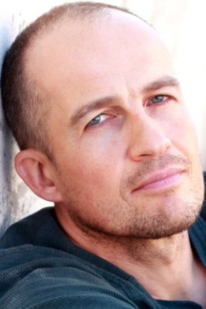 Photo of Andreas Lyon from the Latest Netflix gallery