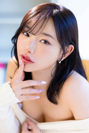 Photo of 三葉ちはる from the Latest Netflix gallery