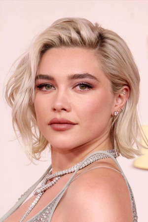Florence Pugh photo