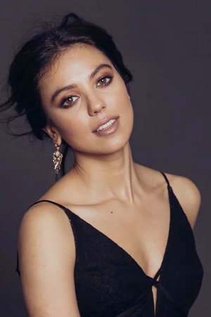 Photo of Catherine Lidstone from the Latest Netflix gallery