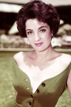 Linda Cristal photo