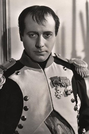 Photo of Edward Raquello from the Latest Netflix gallery