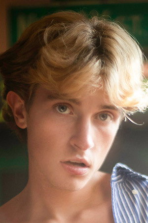 Photo of Tyler Moore from the Latest Netflix gallery