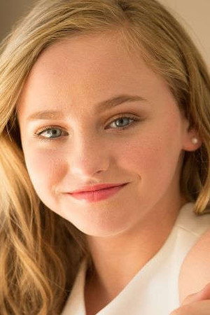 Photo of Madison Wolfe from the Latest Netflix gallery