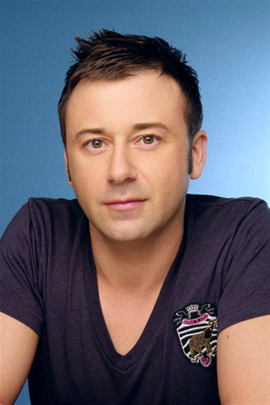 Photo of Andy Cocq from the Latest Netflix gallery