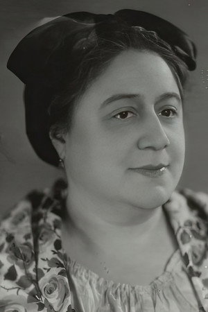 Photo of Mady Berry from the Latest Netflix gallery