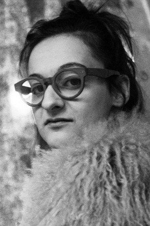 Photo of Yana Blinder from the Latest Netflix gallery