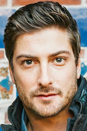 Daniel Lissing photo