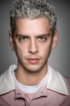 Photo of Eduardo Casanova from the Latest Netflix gallery