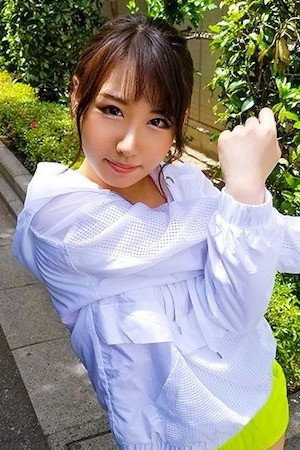 Photo of Shiina Akari from the Latest Netflix gallery
