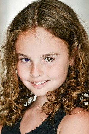 Photo of Skyler Wexler from the Latest Netflix gallery