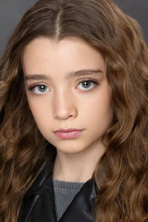 Photo of Emma Pearson from the Latest Netflix gallery