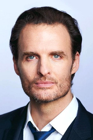 Greg Bryk photo