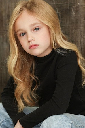 Photo of Halston Owen from the Latest Netflix gallery