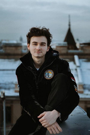 Photo of Maksim Tarasenko from the Latest Netflix gallery