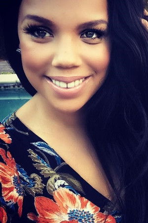 Kiely Williams photo