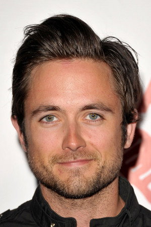 Justin Chatwin photo