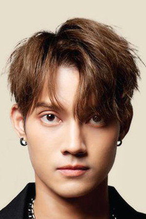 Photo of KaowOat Supasin Singhapan from the Latest Netflix gallery