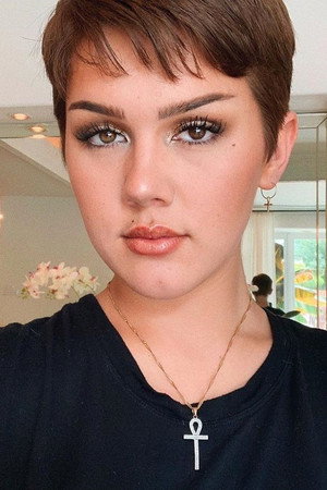 Photo of Daisy Taylor from the Latest Netflix gallery