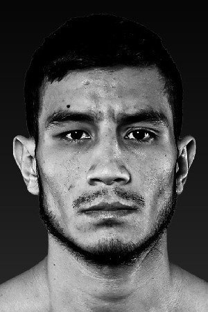 Photo of Eduardo Ramirez from the Latest Netflix gallery