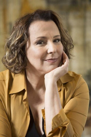 Ana Beatriz Nogueira photo