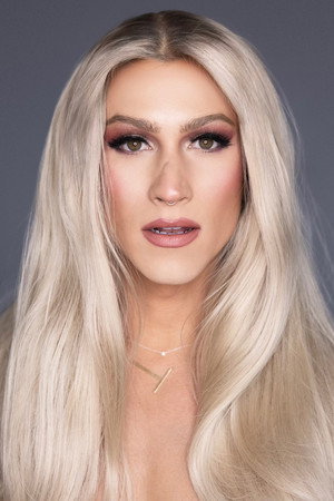 Photo of Tye Olson from the Latest Netflix gallery