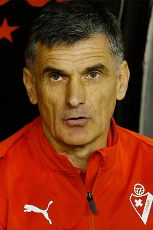 Photo of José Luis Mendilibar from the Latest Netflix gallery