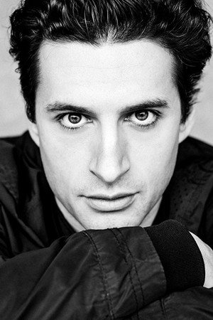 Photo of Jacob Richter from the Latest Netflix gallery