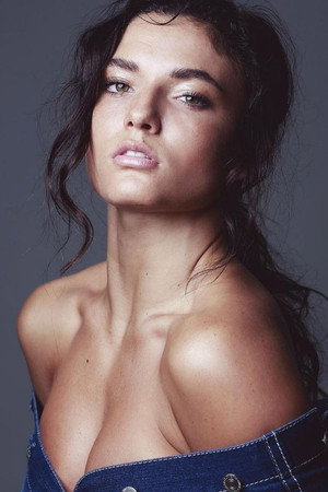 Photo of Jade Chynoweth from the Latest Netflix gallery